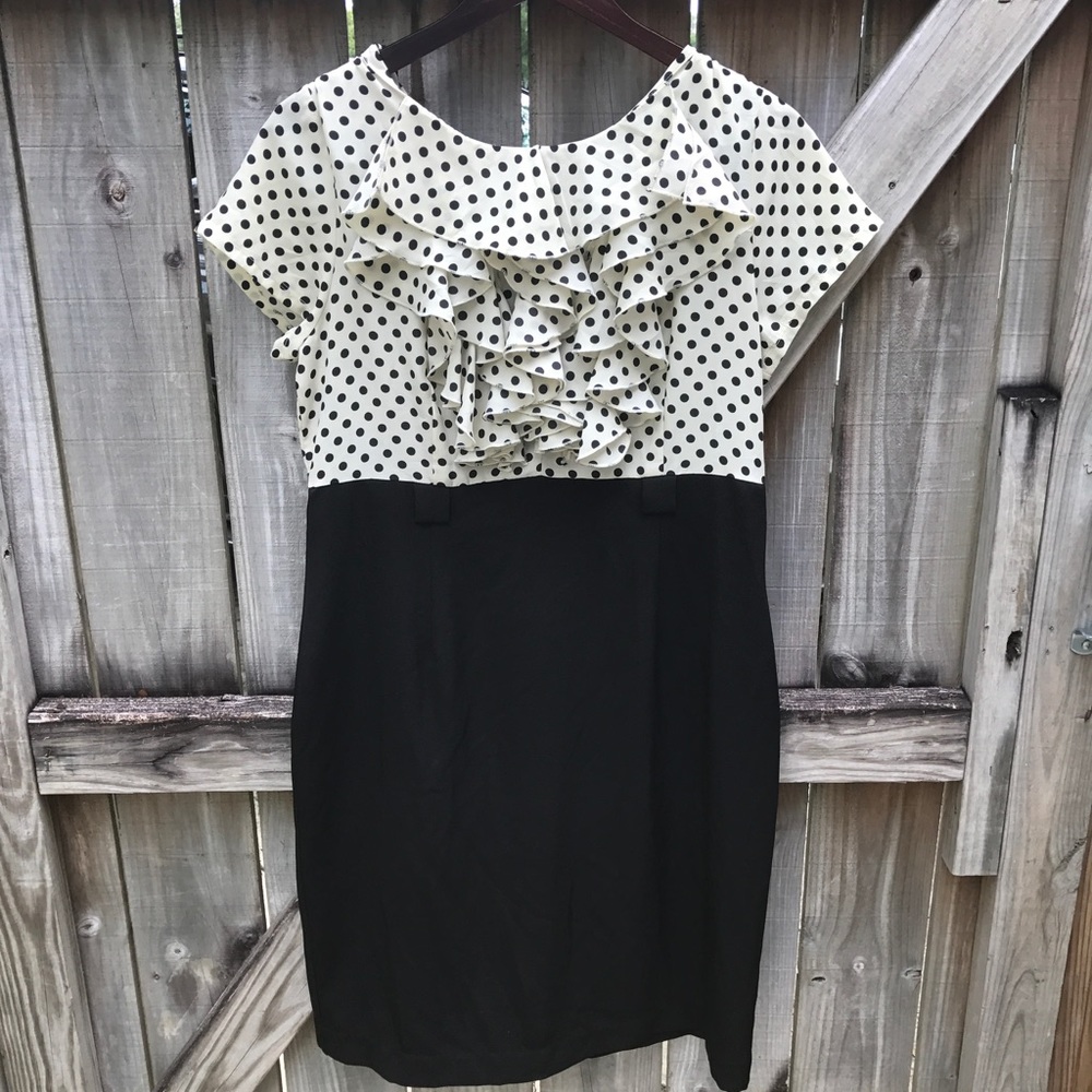 😲  AA Studio Ruffled Polka dot dress